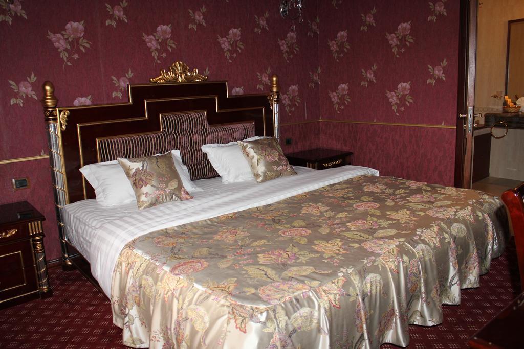 צ'אקאדזור Golden Palace Hotel Resort & Spa Gl מראה חיצוני תמונה