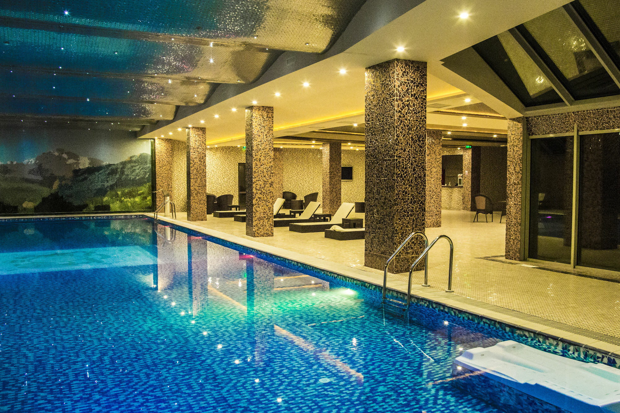 צ'אקאדזור Golden Palace Hotel Resort & Spa Gl מראה חיצוני תמונה