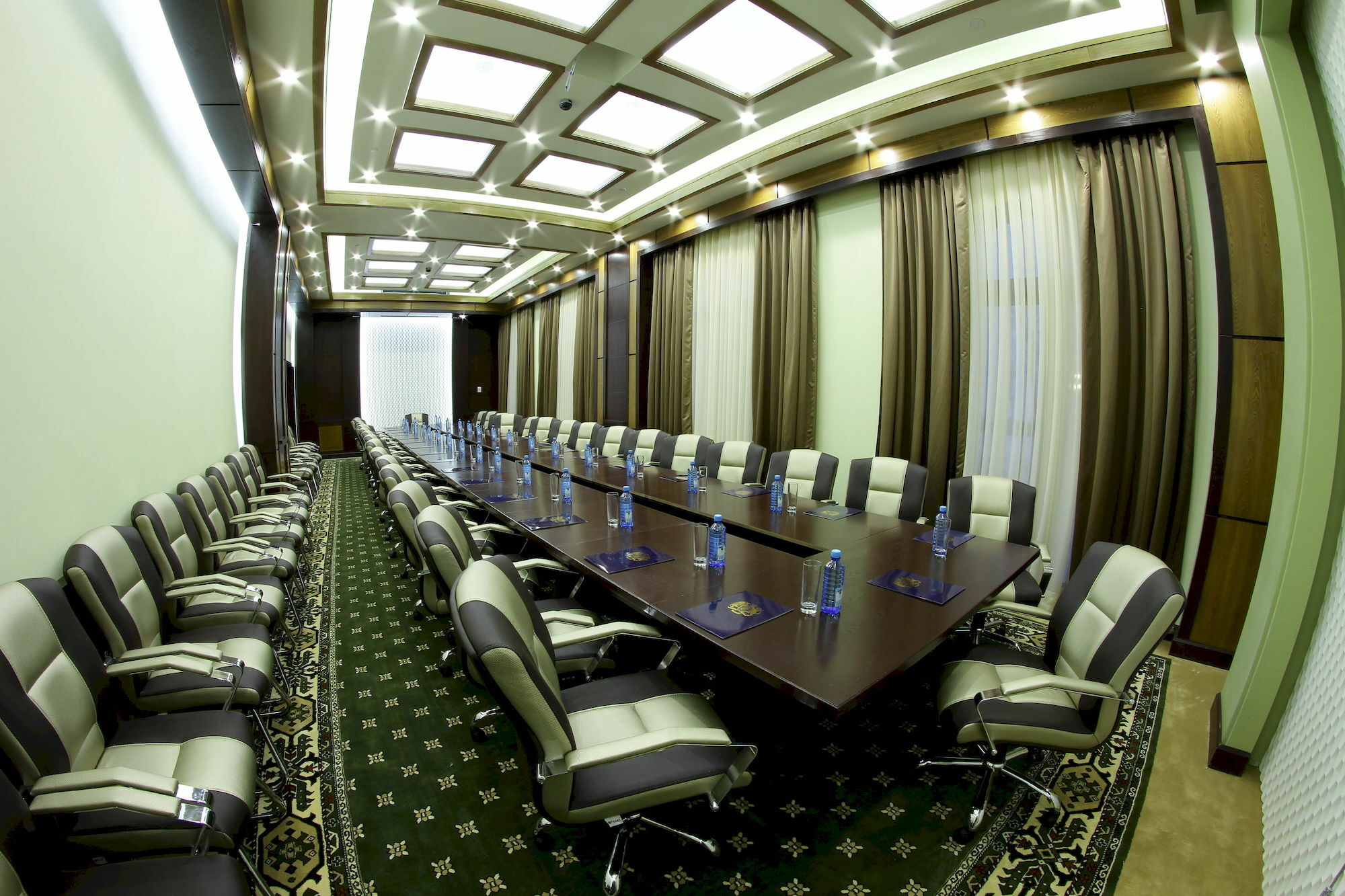 צ'אקאדזור Golden Palace Hotel Resort & Spa Gl מראה חיצוני תמונה