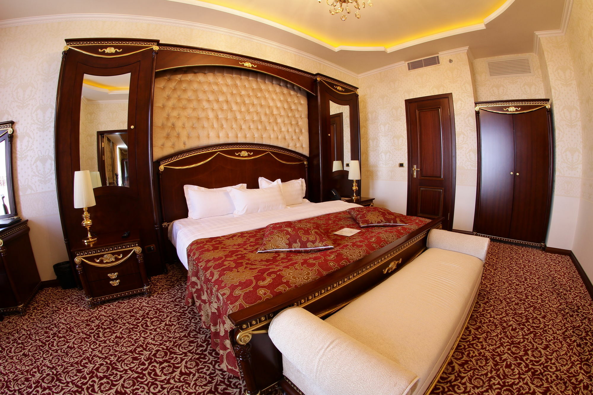 צ'אקאדזור Golden Palace Hotel Resort & Spa Gl מראה חיצוני תמונה