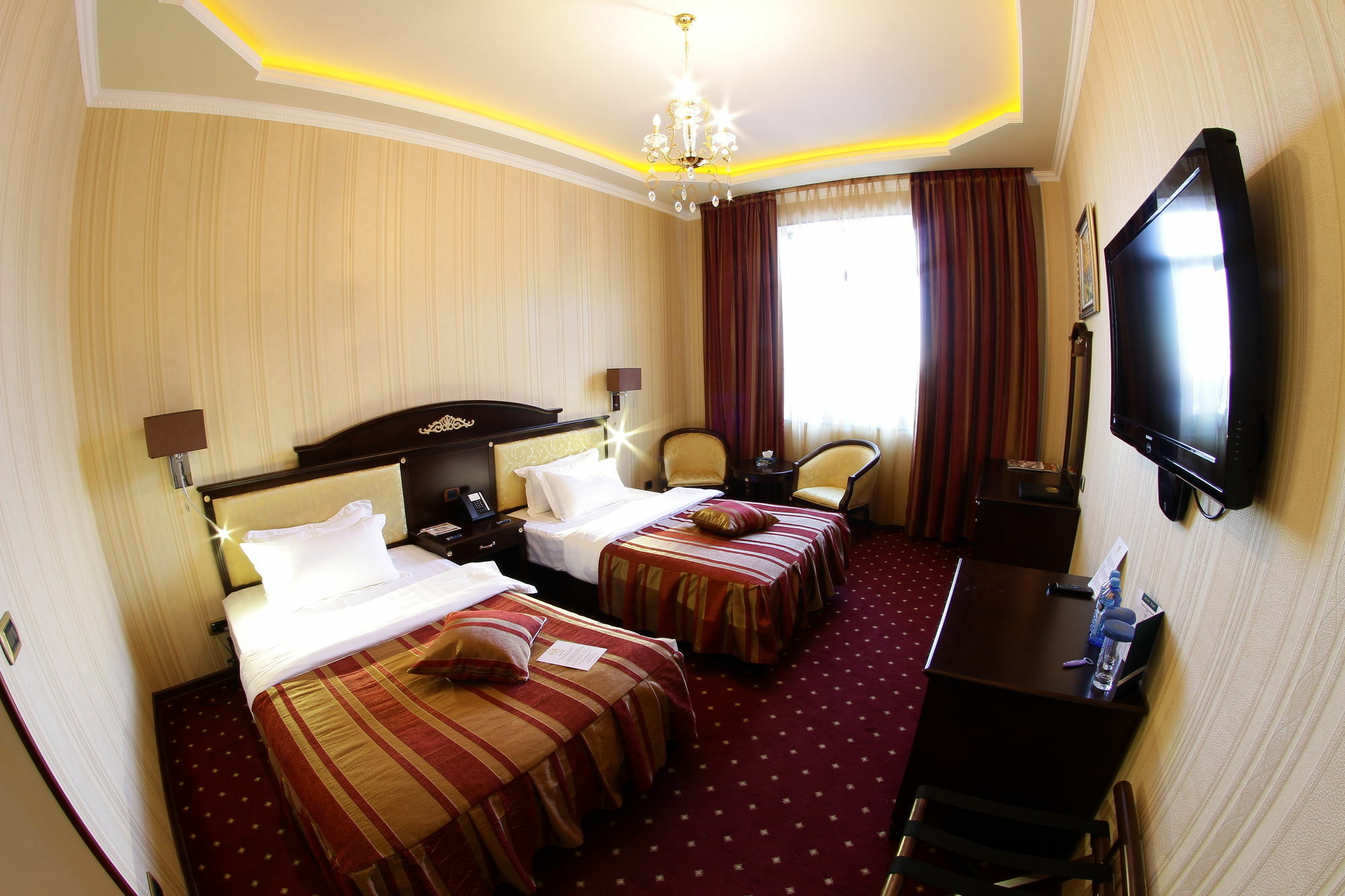 צ'אקאדזור Golden Palace Hotel Resort & Spa Gl מראה חיצוני תמונה